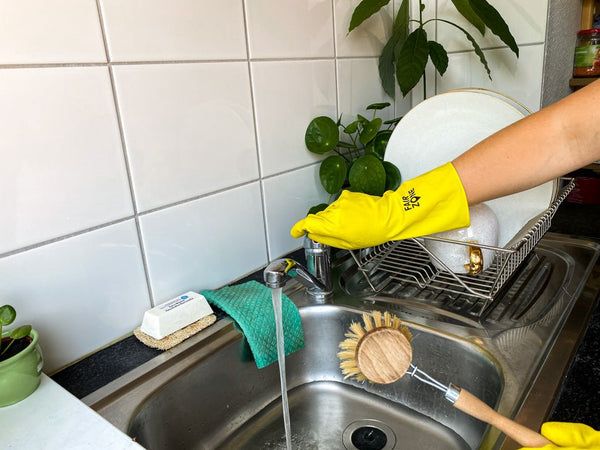 Zero Waste Abwasch: So schaffst du es ohne Plastik und Chemiekeulen - Smooth Panda - Umweltdrogerie